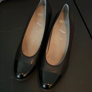 Ara Black Heels Sleek and Timeless Design NWOT